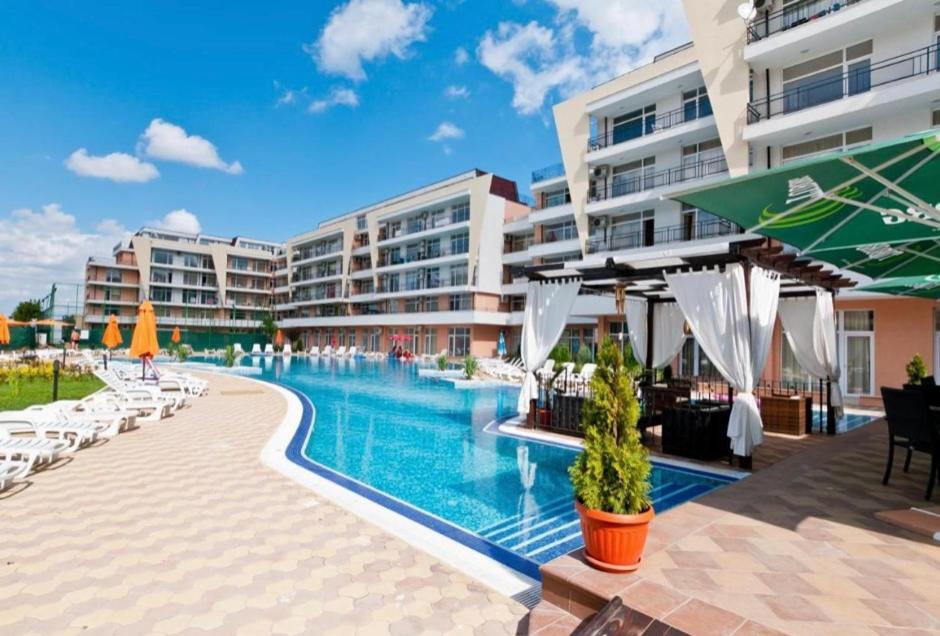 Holiday Apartments Grand Kamelia Sunny Beach Buitenkant foto