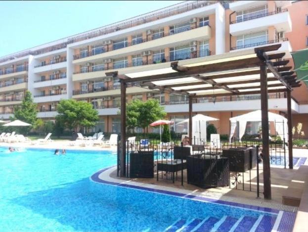 Holiday Apartments Grand Kamelia Sunny Beach Buitenkant foto